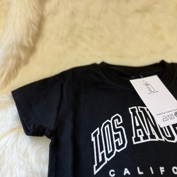 Los Angeles, Two-Piece Set - Picture 3 of 6